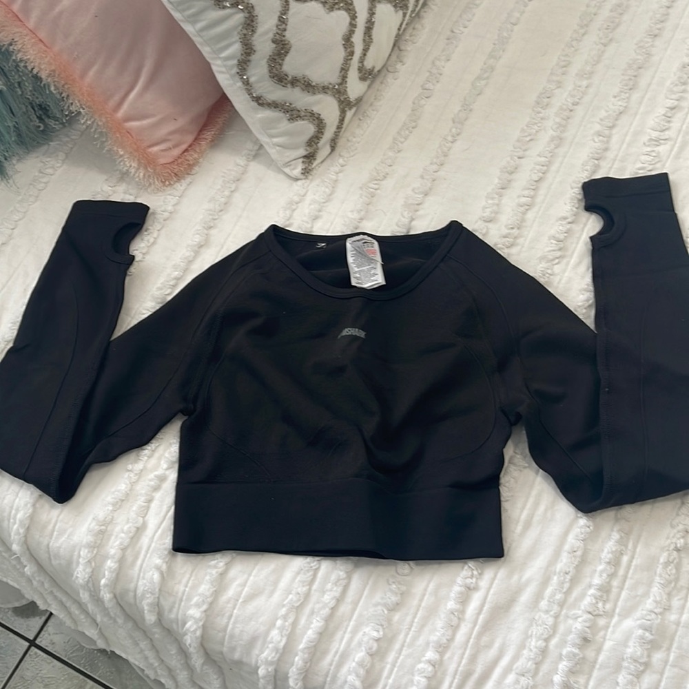 Gymshark top
